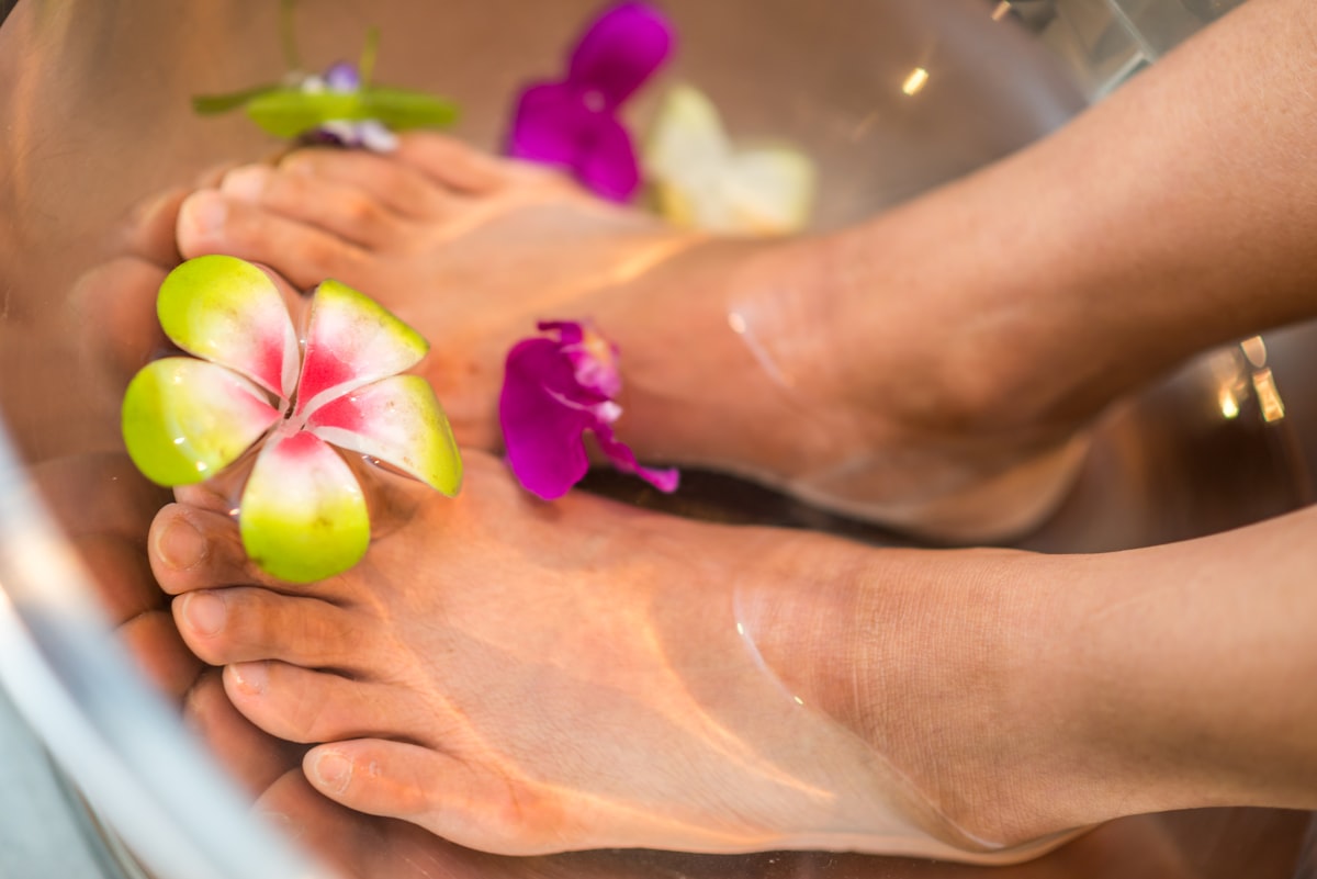 Pedicure & Manicure Recliner Spa at Luxe Studio